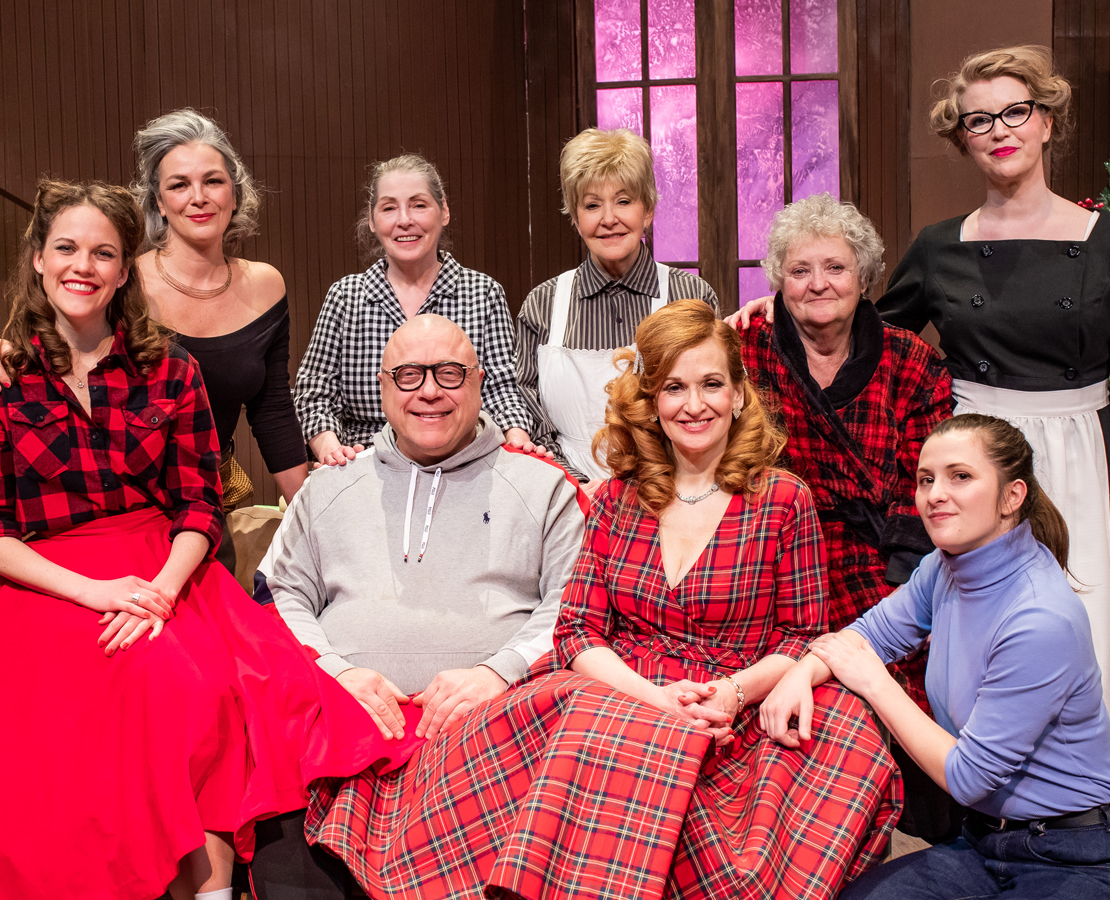 theatre-rougemont-a-propos-carrousel-8-femmes-generale